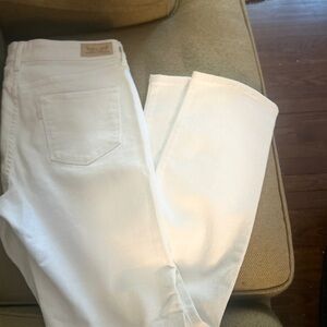 New Levi’s white tab straight Skinny Jeans size 10 leather patch inseam 30”